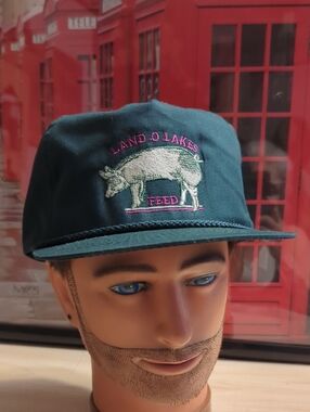 vintage Land O Lakes Feed rope snapback, featuring a embroidered pig logo